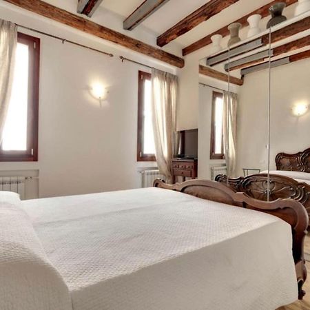 Venice Traditional Home With Terrace Exterior foto