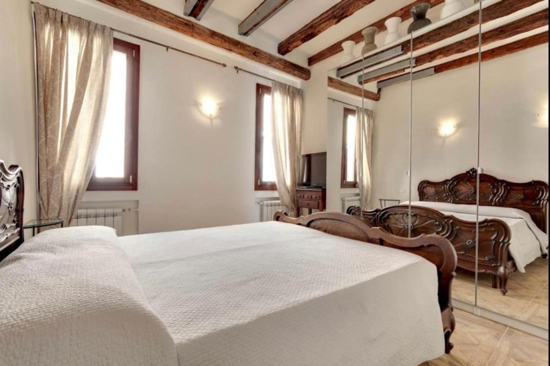 Venice Traditional Home With Terrace Exterior foto