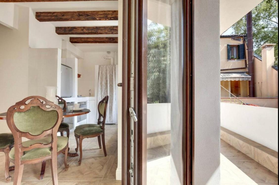Venice Traditional Home With Terrace Exterior foto